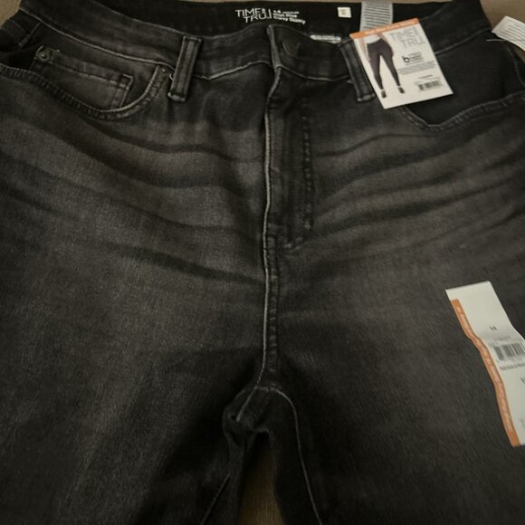 Time And Tru Womens High Rise Curvy Skinny  Jeans Black Wash Size 14 Short NWT - Picture 2 of 10